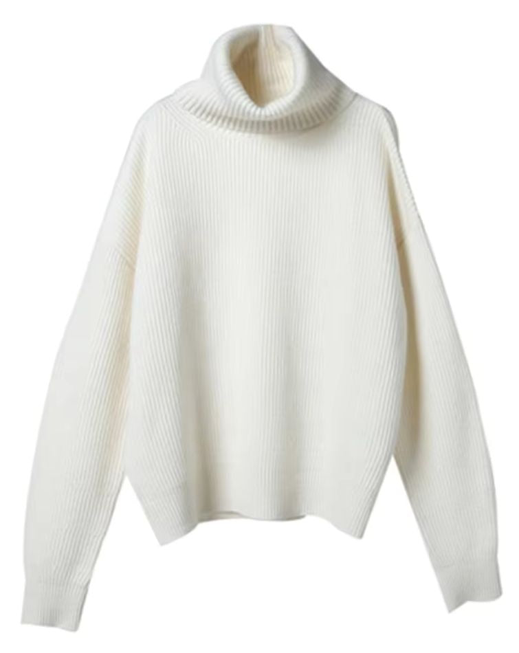 vêtement oversize blanc col roulé