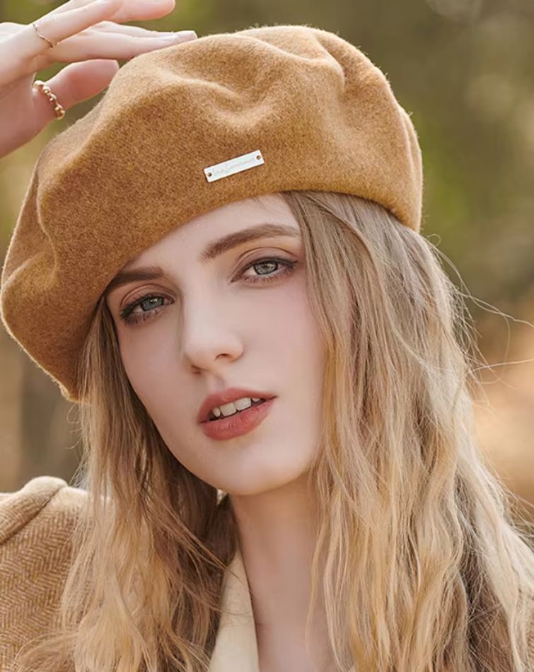 chapeau en laine marron clair